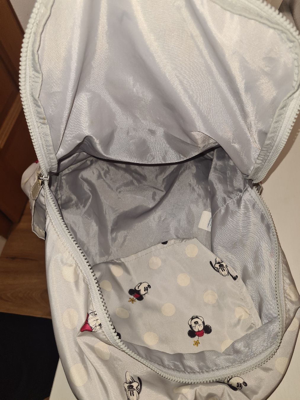 Disney Zaini: Cath Kidston Disney Rucksack – Usato da Adligenswil venduto da FriedasWelt 3