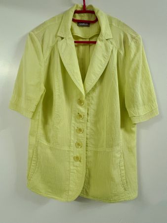GELCO Bluse oder Jacke mit kurzen Ärmeln Grösse 40