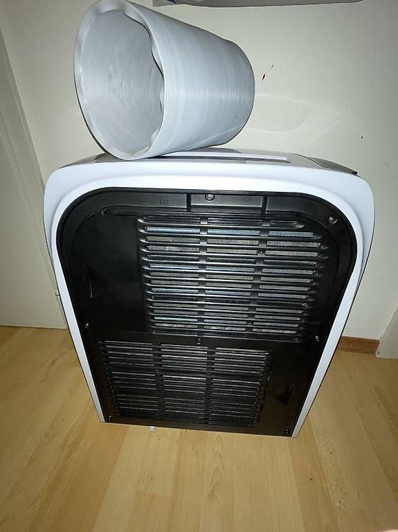 Condizionatori: Climatiseur Mobile 9000BTU  À réviser  – Usato da Neuchâtel venduto da L-L-2025 3