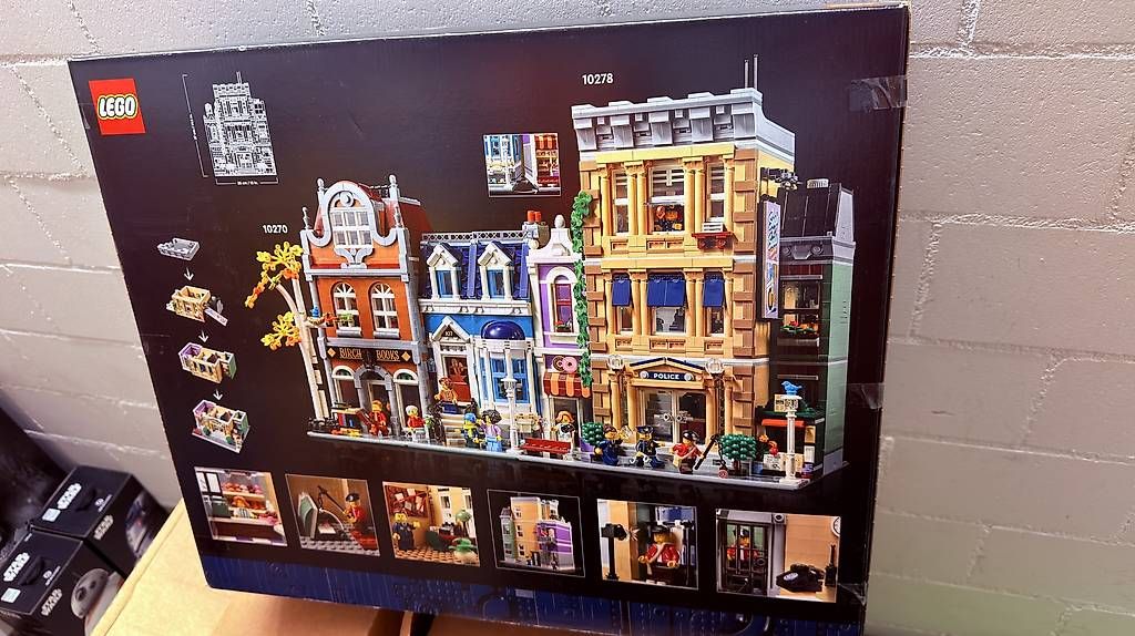 Kit di costruzioni: LEGO 10278 Polizeistation – Nuovo e nell'imballaggio originale da Oberglatt ZH venduto da max_kr2w 1