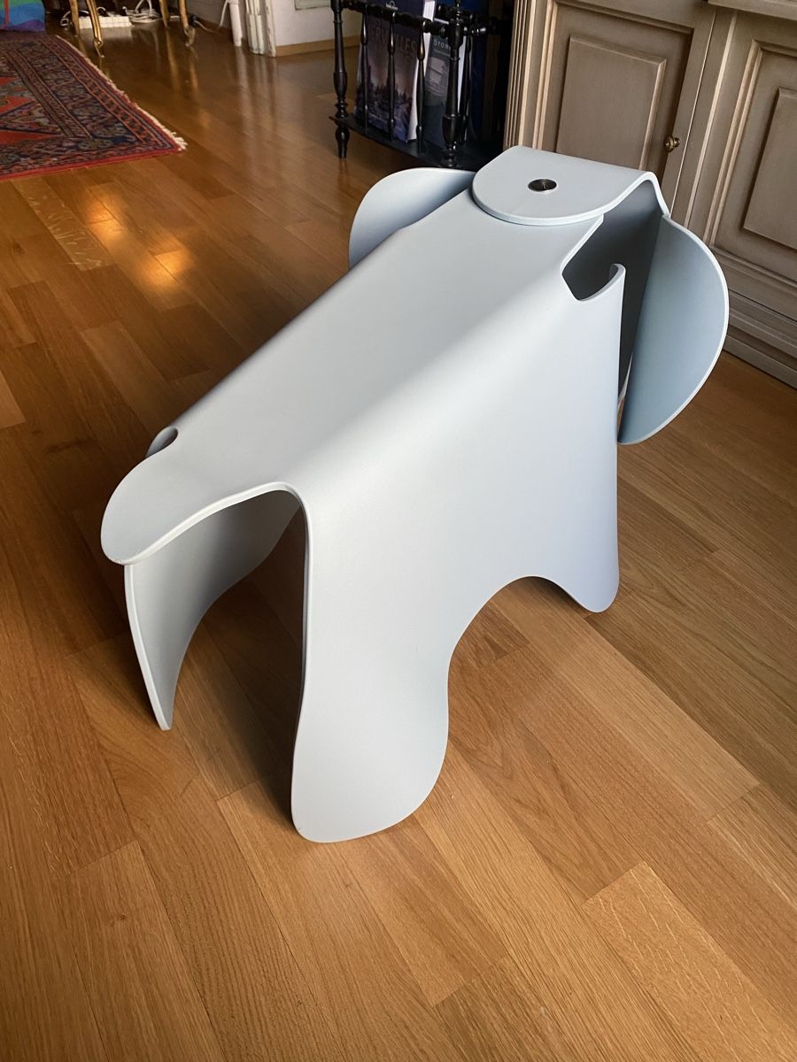 Vitra Tutte le decorazioni: Éléphant Vitra bleu gris, état impeccable! – Nuovo (secondo la descrizione) da Lausanne venduto da sebrep 1