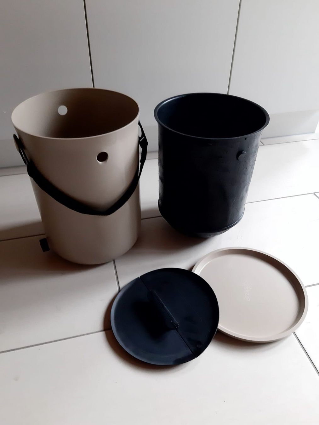 Autres articles pour la maison: Bokashi Küchenkomposter Organko beige – D'occasion à Sarnen par Obwaldnerfrau 1