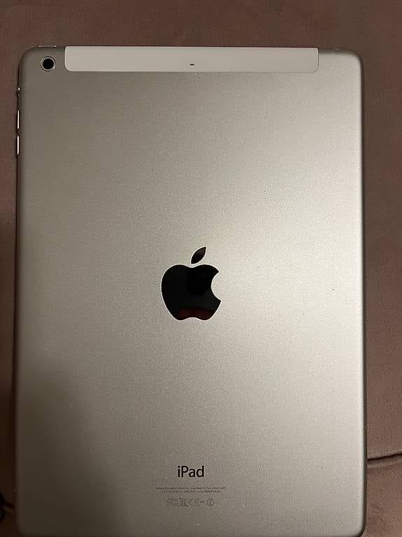 Tablet PC: iPad Air / 64 GB WiFi + Cellular – Usato da Bern venduto da drn_82fy 1