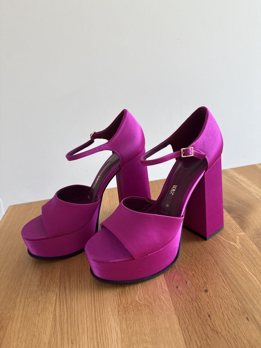 Damenschuhe: New platforms satin effect size 39 – Neu (gemäss Beschreibung) aus Zürich von lar_8826 3
