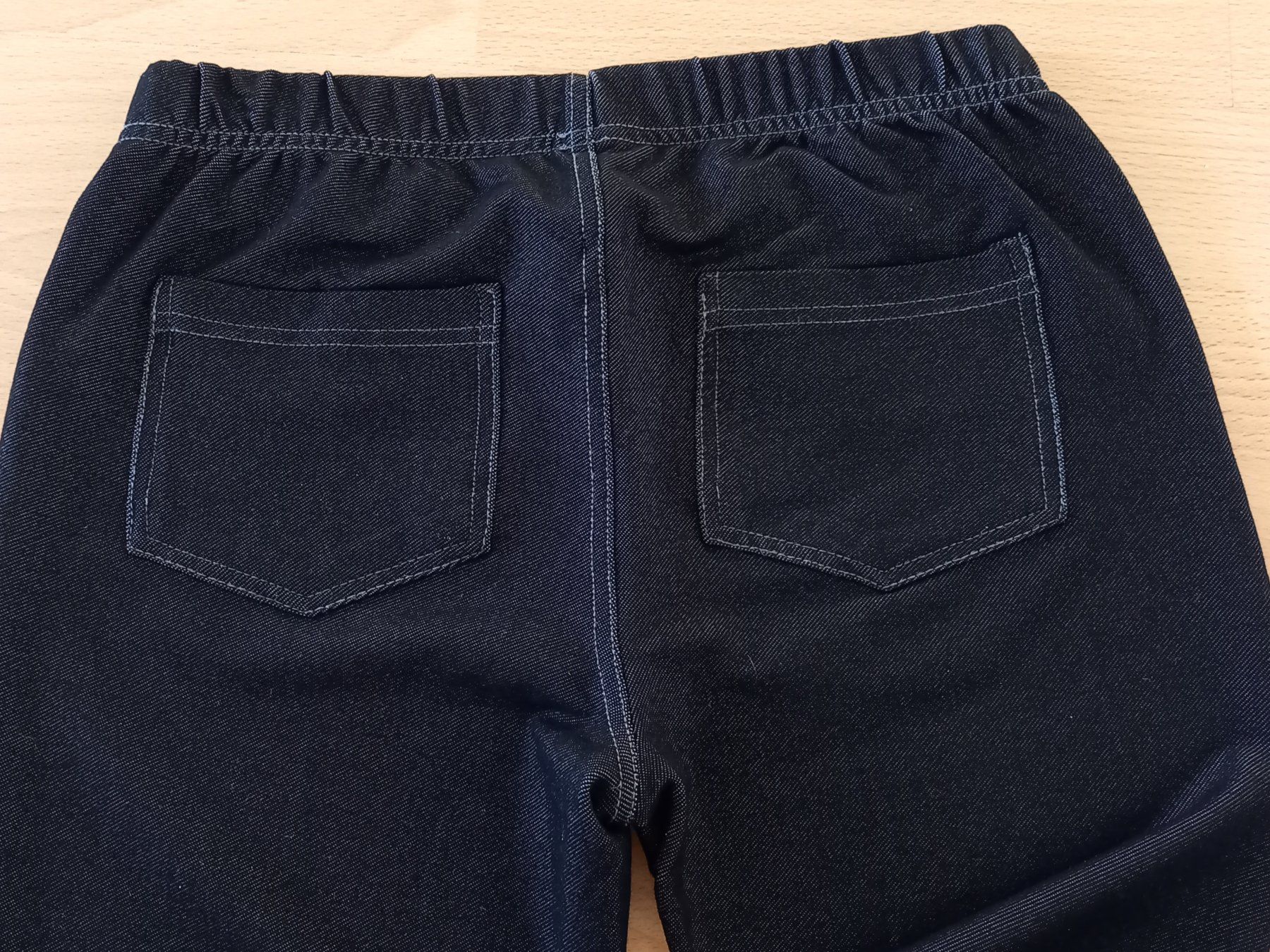 Pantaloni: Schwarze Treggings in Grösse S – Usato da Obernau venduto da Corolli 3