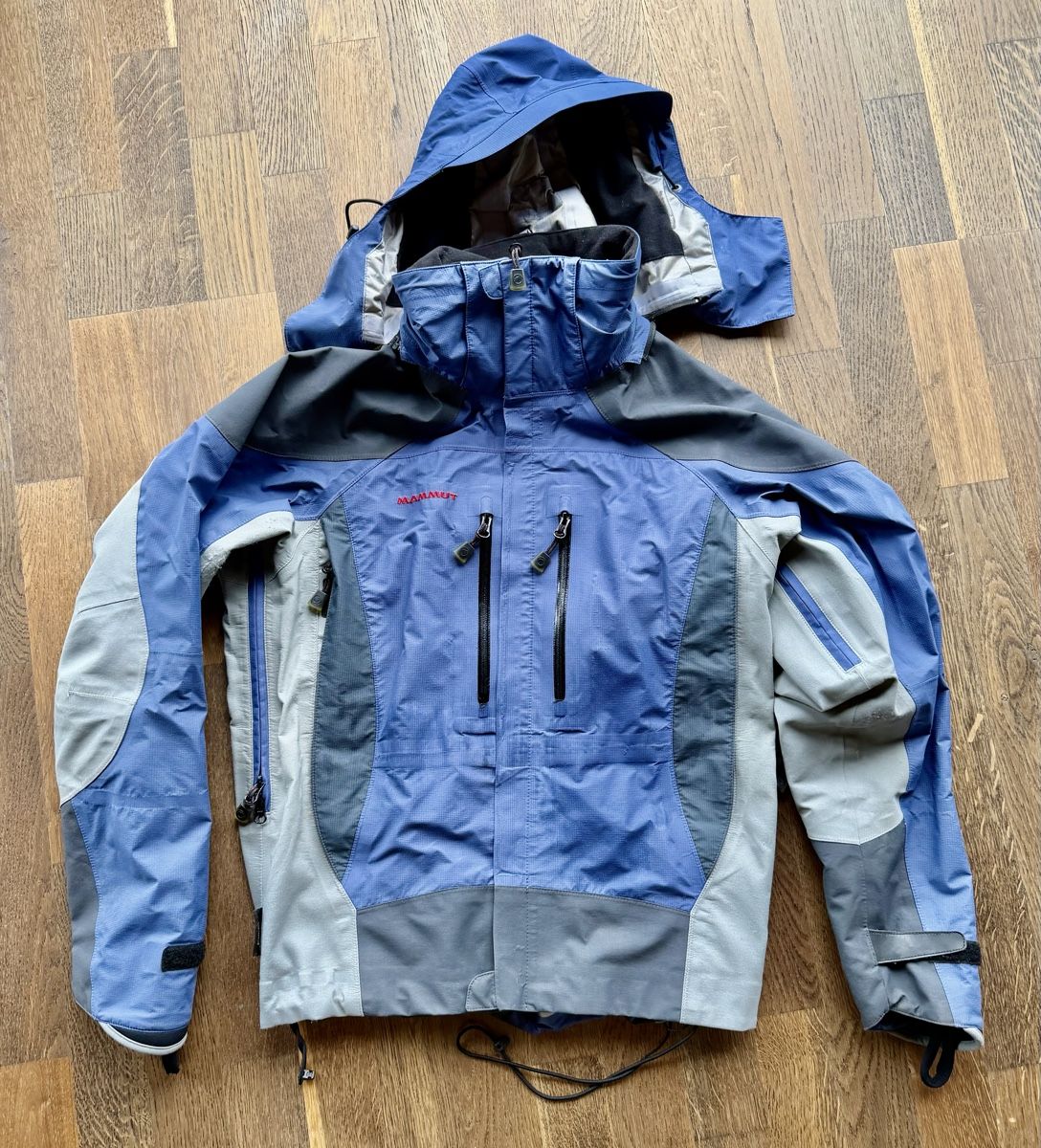 Mammut Jacken: Mammut Gore Tex Jacke Gr. XS – Gebraucht aus Hergiswil NW von Klimsen 1