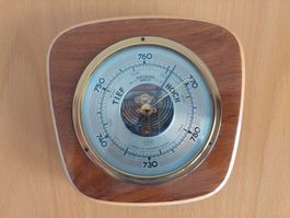 Barometer mit Holzgehäuse und Messingrand von Barigo