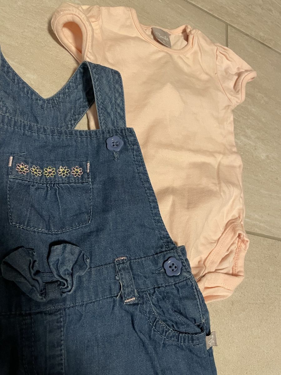 Lotti & Set di vestiti: Babyset Sommer Lathose & Body – Usato da Ennetbaden venduto da Mentos07 1