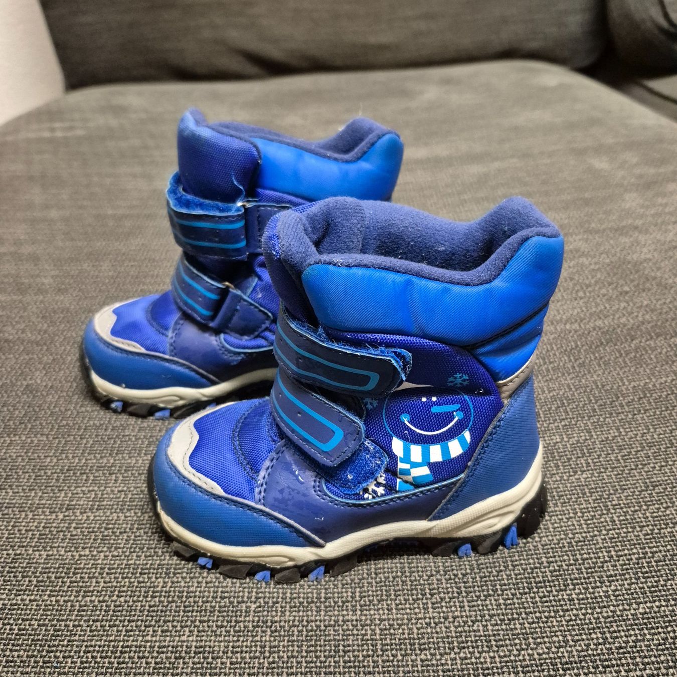 Scarpe per ragazzi: Smile Schneestiefel, Grösse 23/24 – Usato da Untersiggenthal venduto da Eulea
