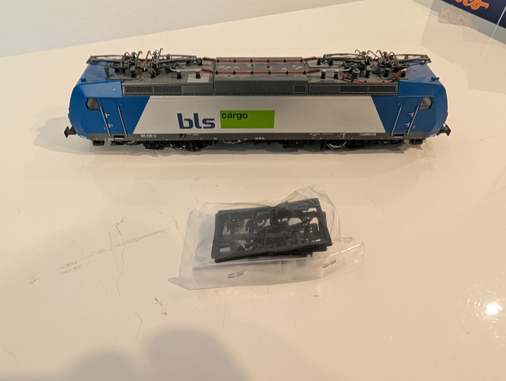 Roco Modelleisenbahnen: Roco 69809 BLS 185 AC-Digital  – Gebraucht aus Stein/AG von sborn 2