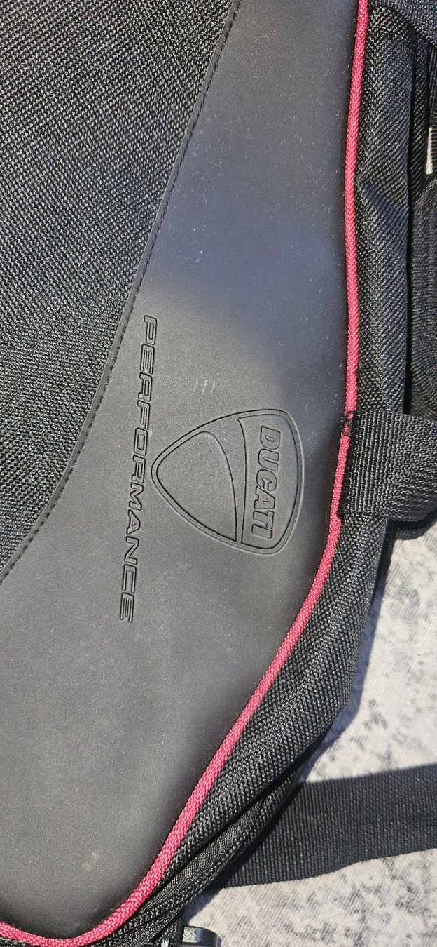Valigie: sacoche moto ducati – Usato da VEVEY venduto da paolo08 1