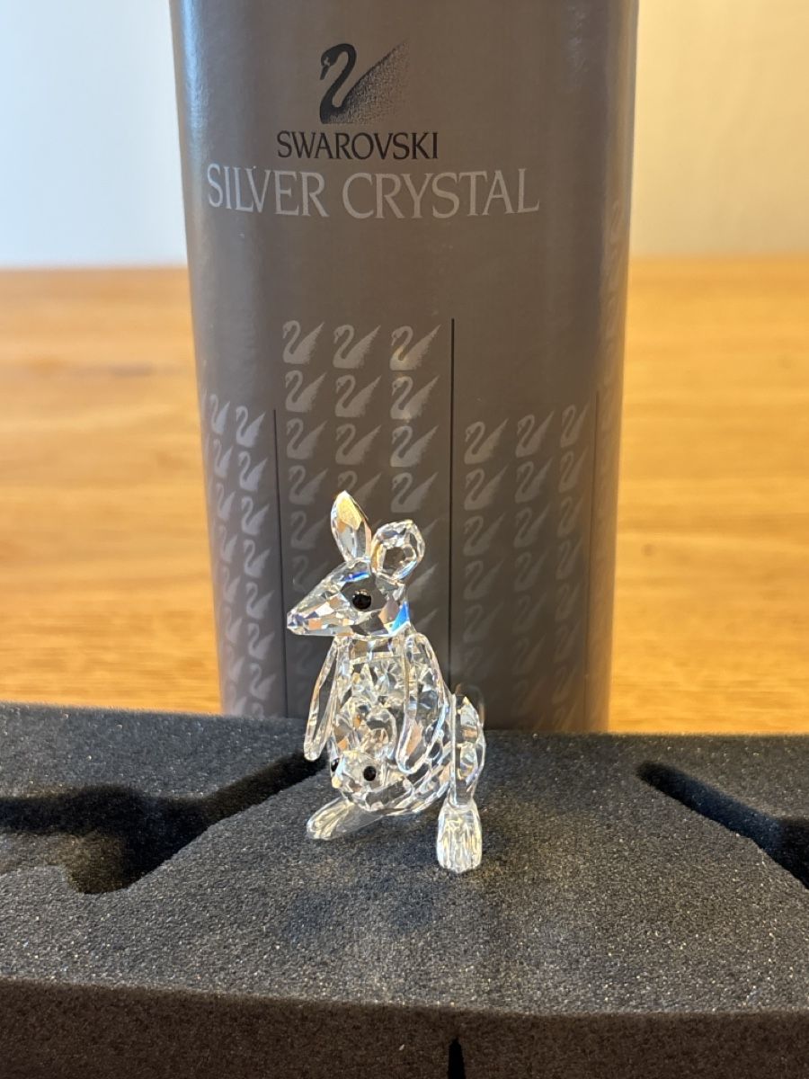 Swarovski Tutte le decorazioni: Swarovski Känguru mit Baby Box – Usato da La Plaine venduto da Spooty67 1