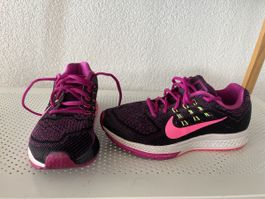 Nike noire et rose