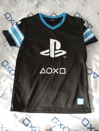 Playstation T-Shirt Grösse 146, neuwertig, Top Zustand!