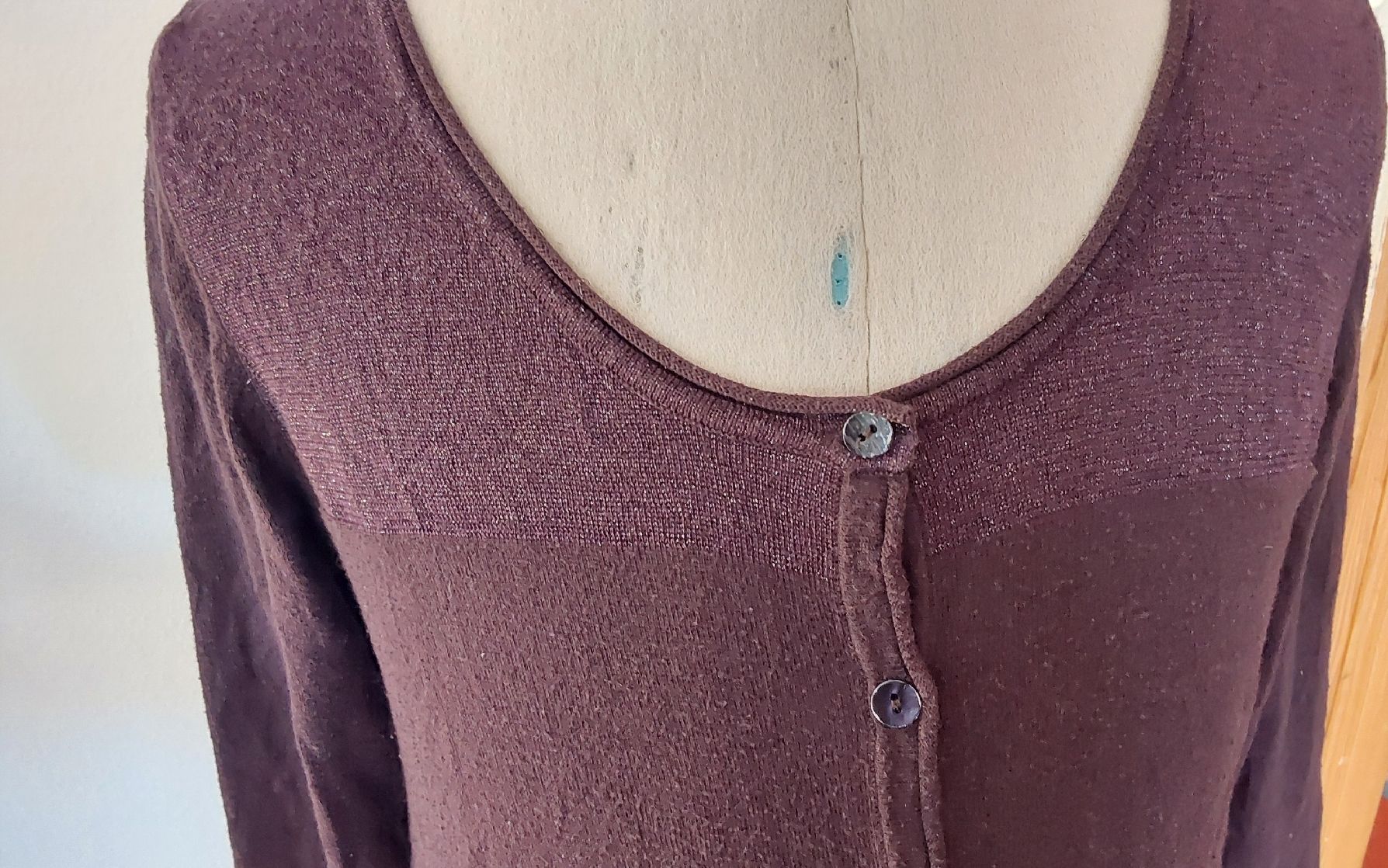 Nile Jacken: Strickjäckli Nile M bordeaux – Gebraucht aus Köniz von scopello12 1