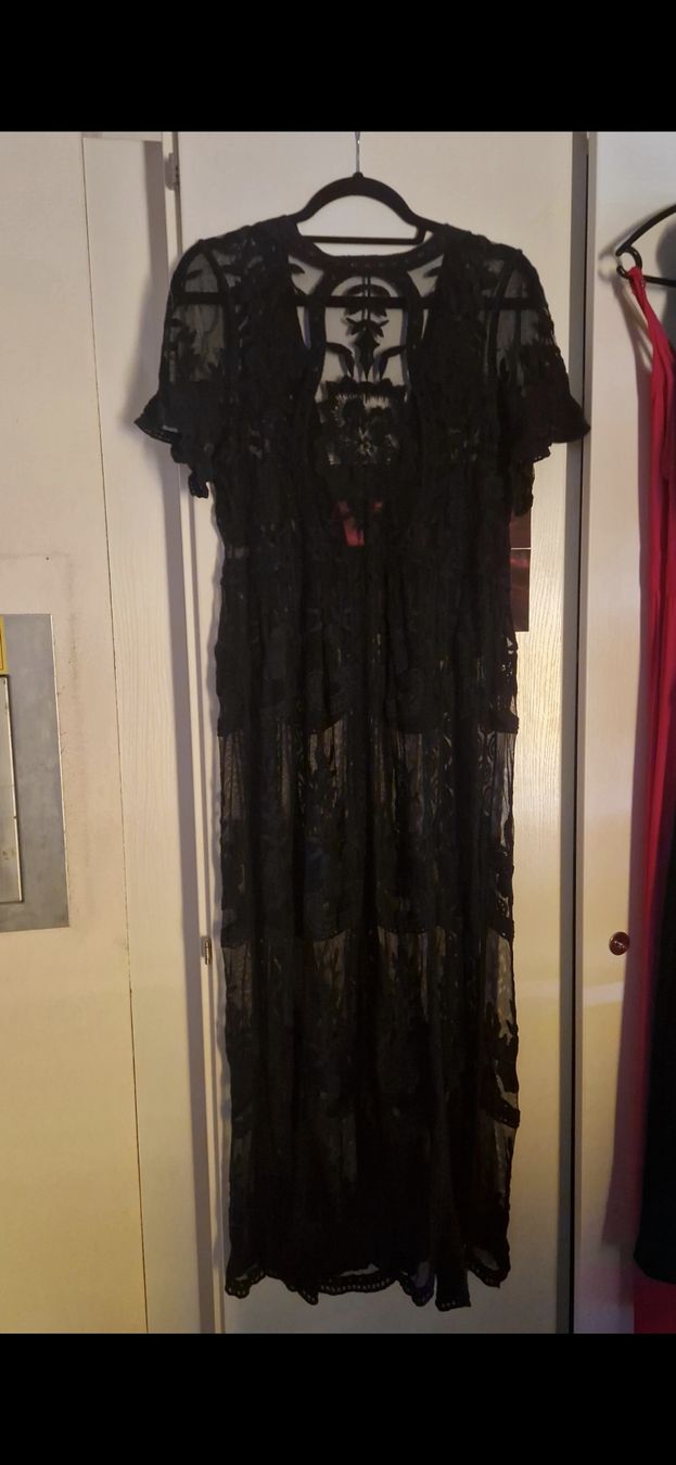 Vestiti: Schwarzes Spitzenkleid lang Grösse M – Usato da Bubendorf venduto da ang_b829 3