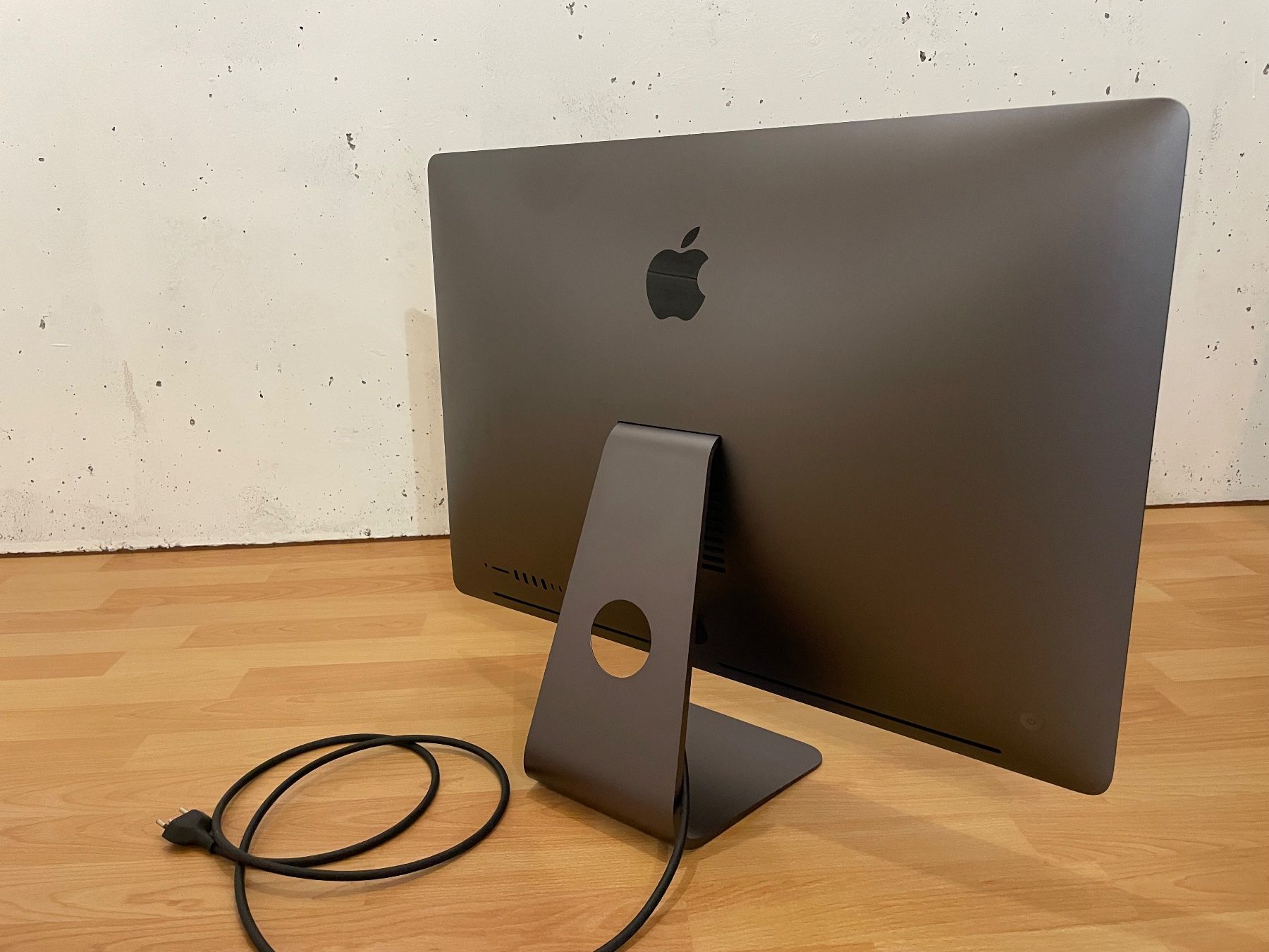 Apple PCs: iMac Pro - Power to the pro. – Gebraucht aus Port von hgn1 1