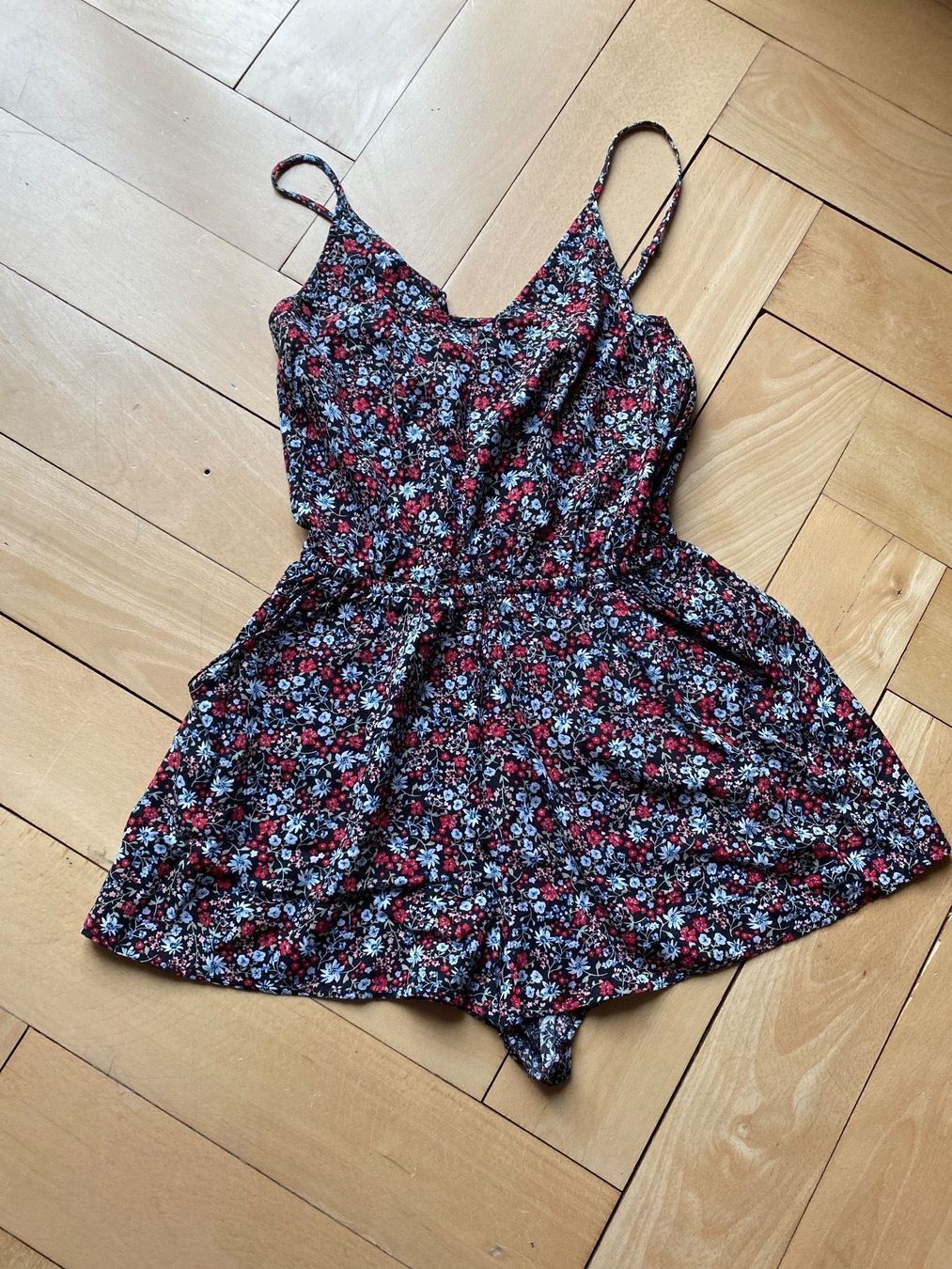H&M Tute: Jumpsuit 36 H&M Divided – Usato da Zuerich venduto da Tozde