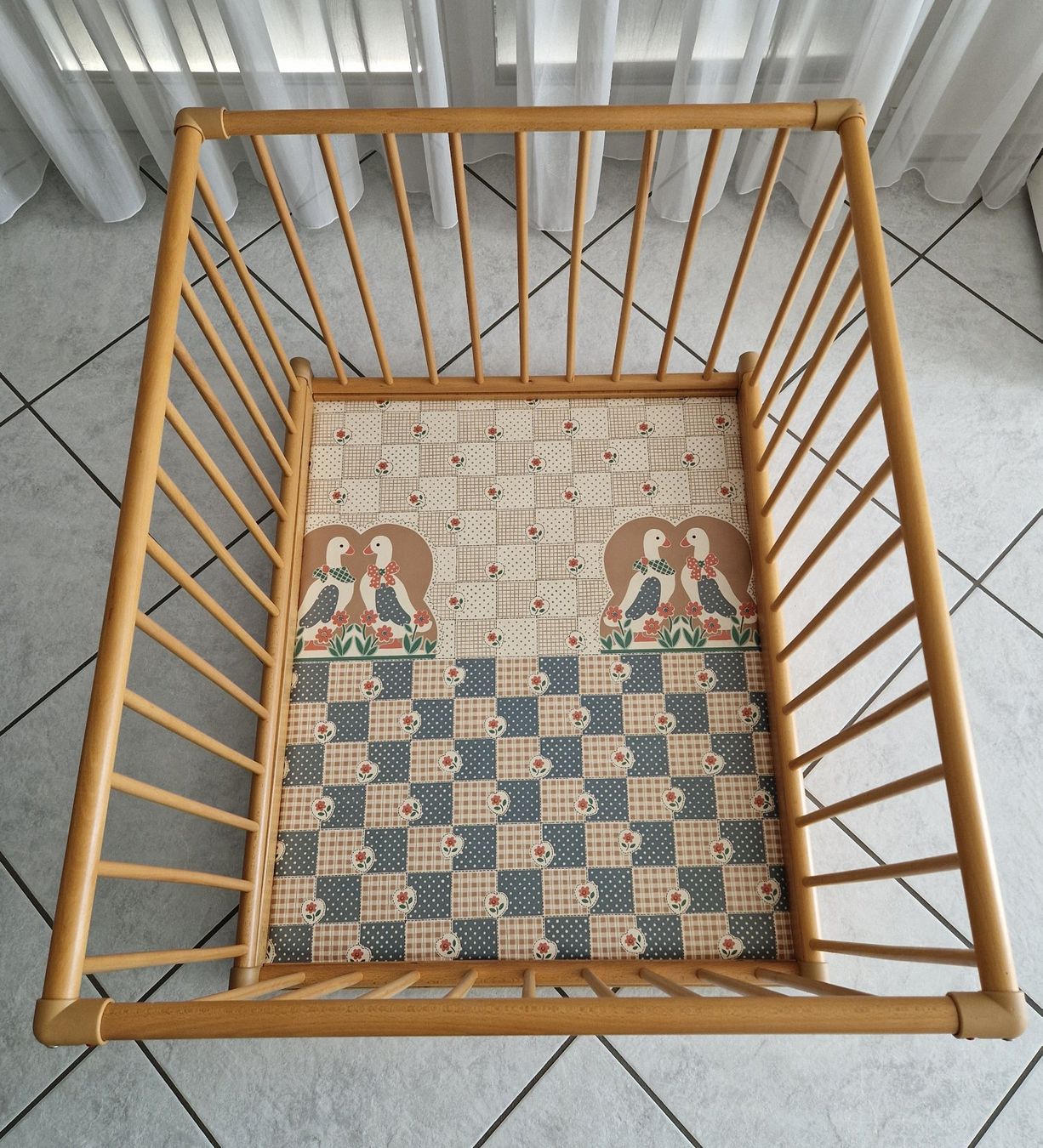 Box & Barriere di sicurezza: Laufgitter Holz 100 x 80 cm – Usato da Wängi venduto da Falcan 1