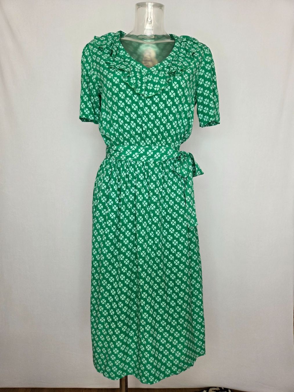 Kleider: Vintage Guy Laroche Diffusion Seidenkleid 80er – Gebraucht aus Bern von -Aniko-