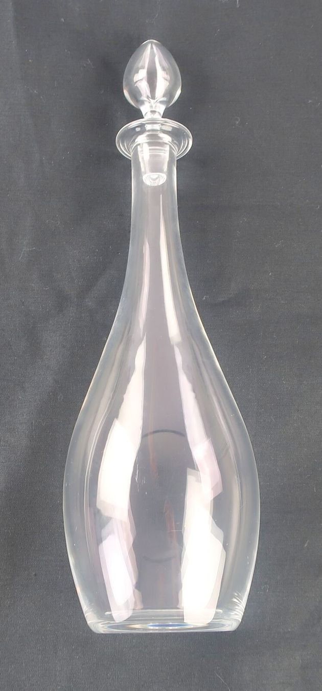 Baccarat Caraffe: Baccarat Weinkaraffe – Usato da Volketswil venduto da brockipfannenstil