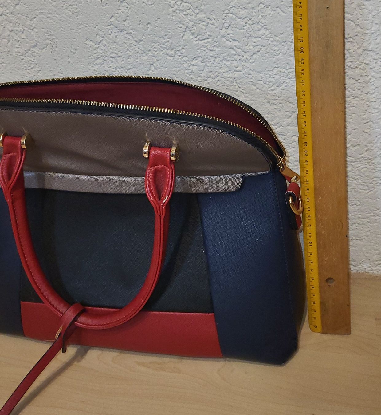 Borse da donna: Schicke Damenhandtasche, rot/blau/grau – Usato da Wald ZH venduto da SwissPawnshop 6