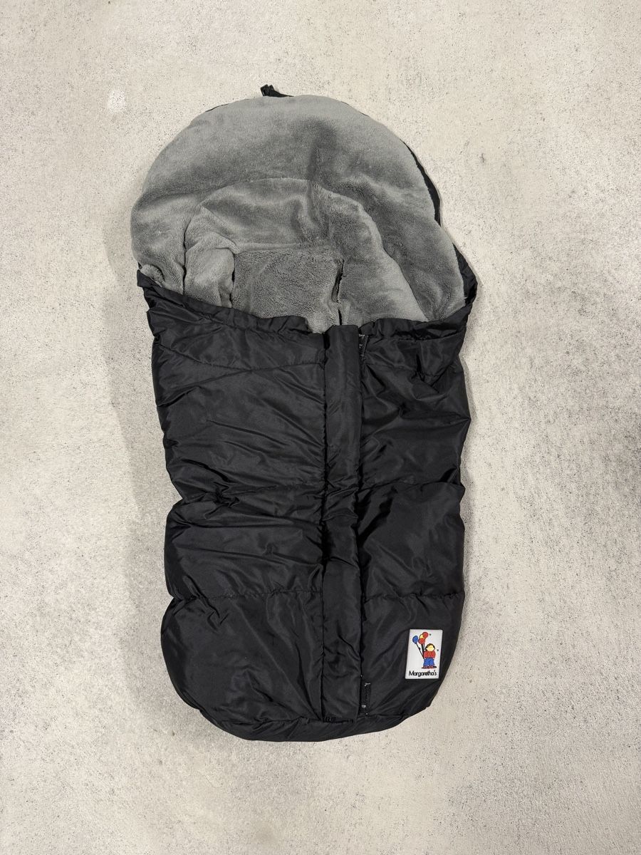 Kinderwagen: Babyschalen-Fußsack – Gebraucht aus Embrach von Trendy24