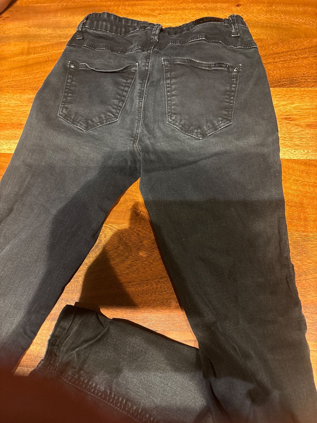Jeans: Schicke schwarze Jeans, Grösse 38 – Usato da Andwil SG venduto da schmei 2