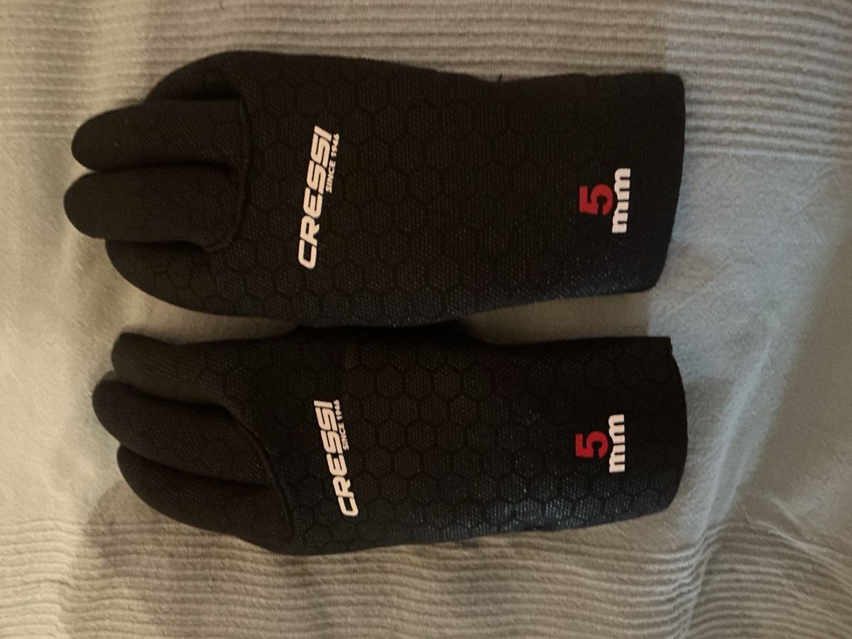 Anzüge & Kostüme: Taucherhandschuhe Damen CRESSI 5mm  – Gebraucht aus Mühleberg von M-Oscar