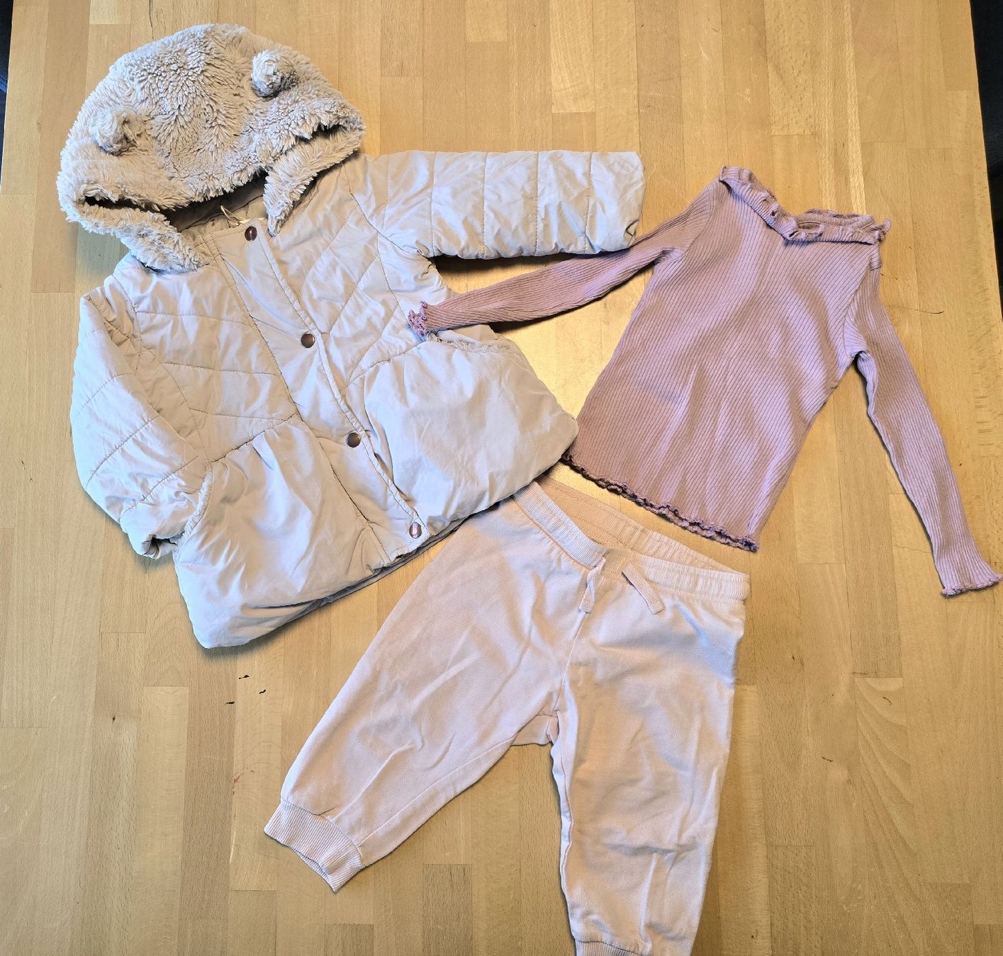 Ensembles coordonnés: Mädchen Set Gr.80 – D'occasion à Seedorf UR par Kali_fornia