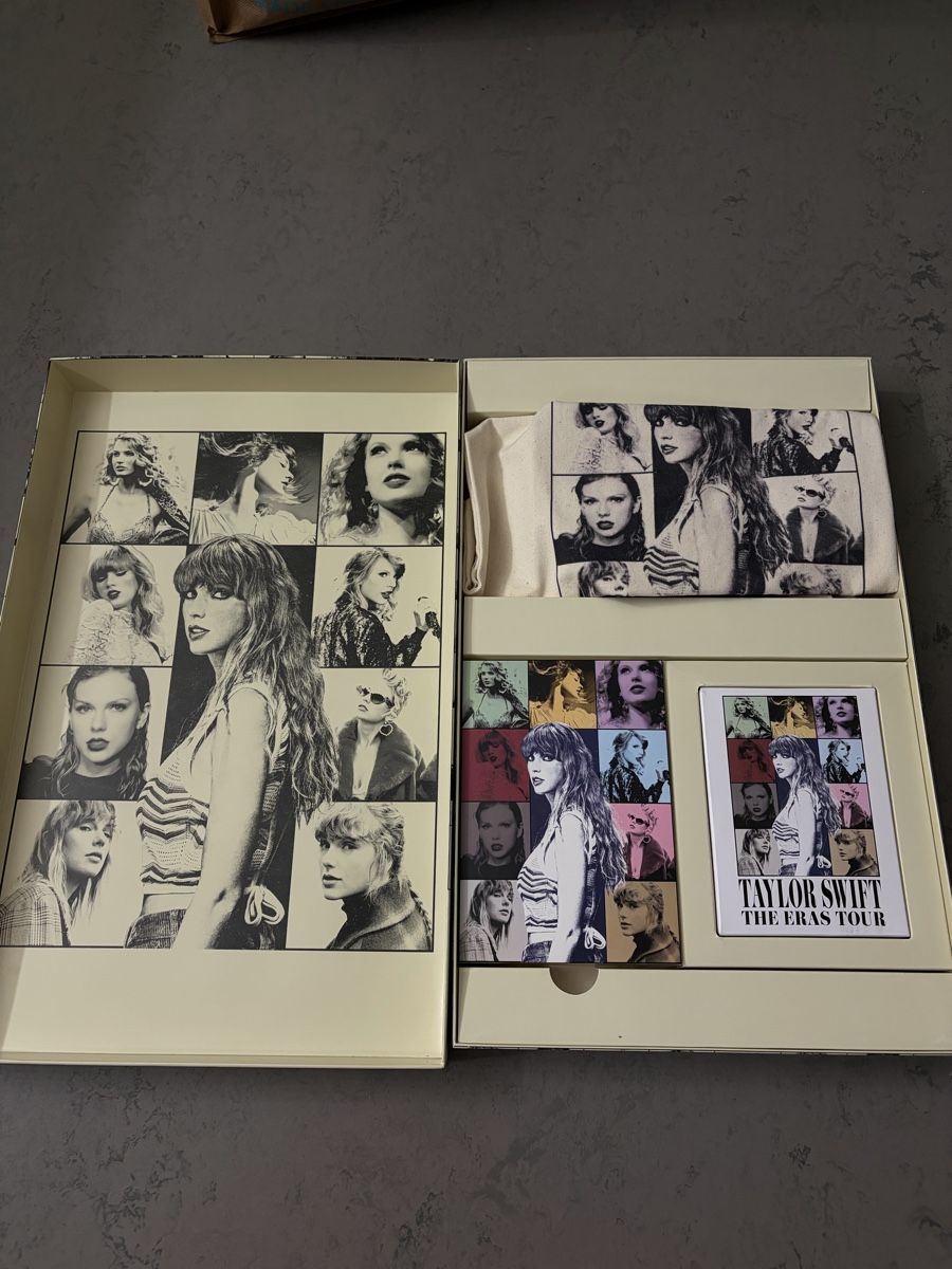 Libri: Taylor Swift - The Eras Tour - Merch Box – Nuovo e nell'imballaggio originale da Unterstammheim venduto da elw_wg5y 1
