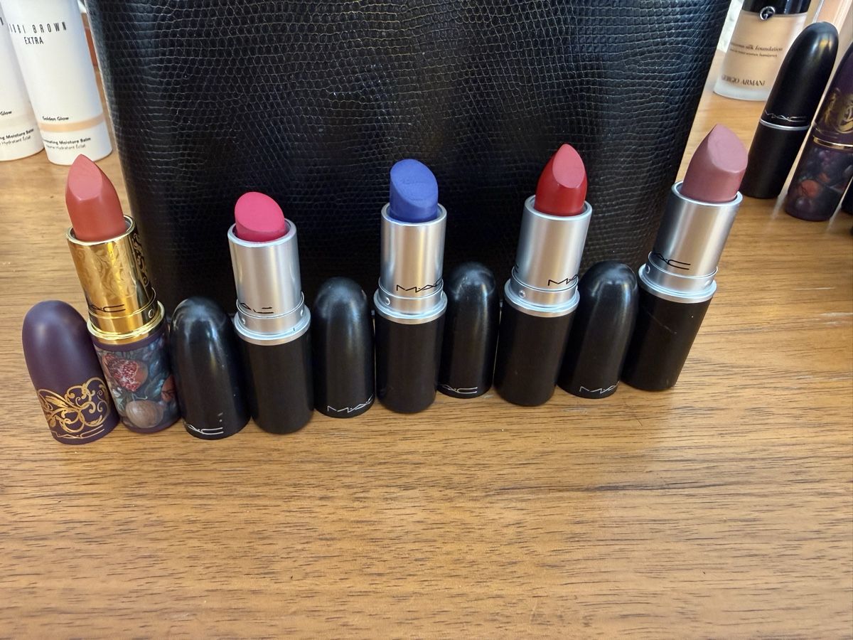 Mac Cosmetics Make-up: MAC Lippenstift Set, verschiedene Farben – Usato da Zürich venduto da pinish 8
