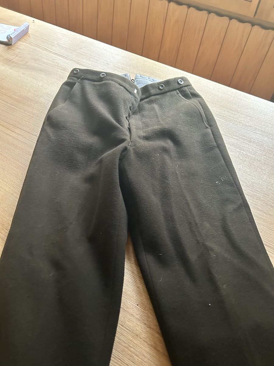 Hosen: Hose Halblein ca.Grösse 31 – Gebraucht aus Matten(St.Stephan) von Joeli0