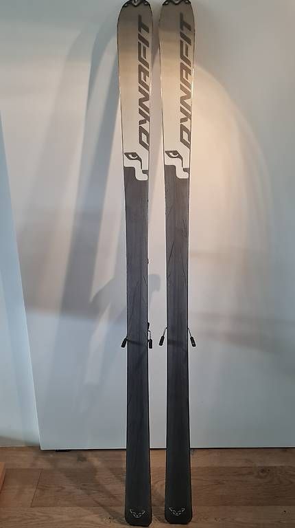 Skis: Set Ski rando complet Dynafit 180cms fixations Silvretta – Gebraucht aus St-Blaise von Lgiron 2