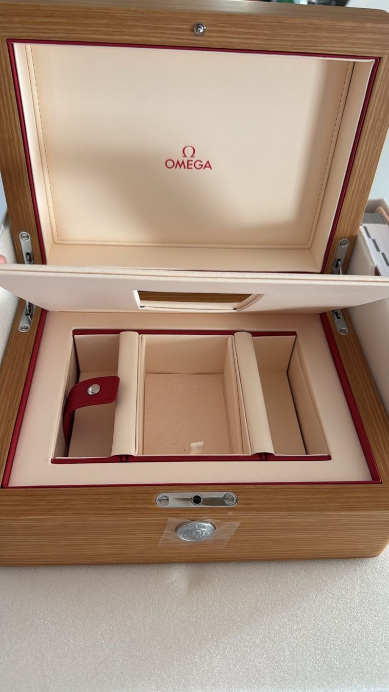 Omega Uhrenboxen: Omega Seamaster/speedmaster box for watch – Neu und originalverpackt aus Teufen Ar von Exclusive.stuff.CH 4