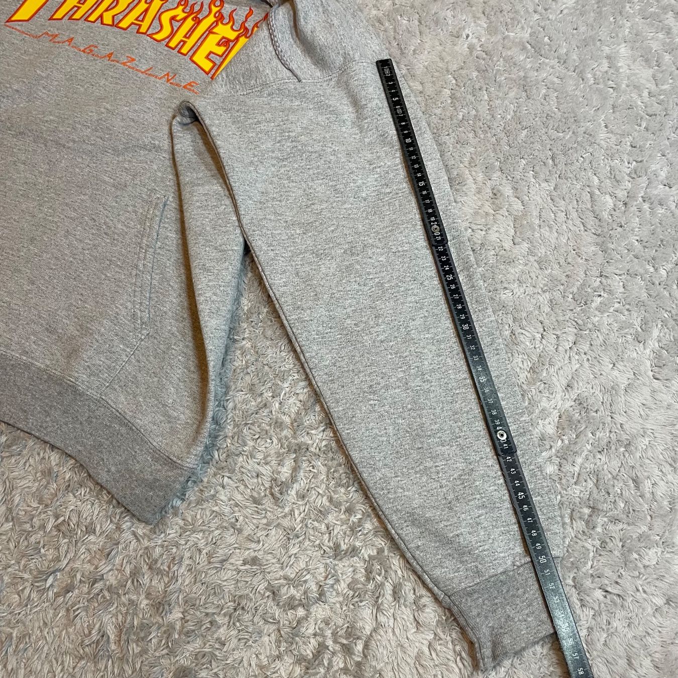 Pullover & Sweatshirts: Thrasher Hoodie Pullover Grösse ca S M – Gebraucht aus Bubikon von SwissSecondLife 4