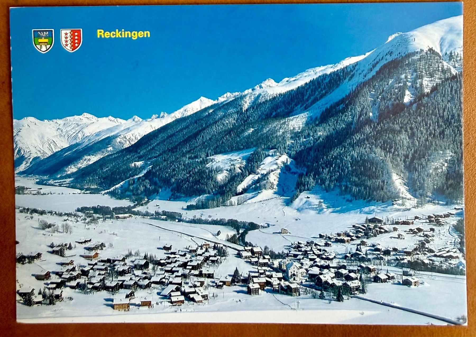 Cartoline postali: Reckingen im Goms - Panorama Winter – Usato da Lutry venduto da Ediego