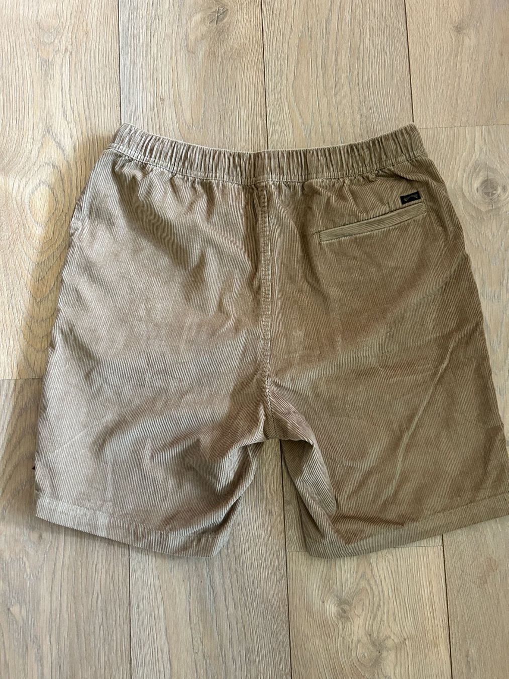 Billabong Pantaloni: Billabong Cord Short M – Usato da Domat/Ems venduto da Sanpan 2