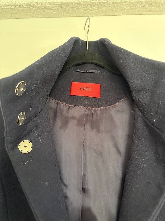 Cappotti: Blauer Hugo Boss Mantel – Usato da Schliern b. Köniz venduto da tezi 1