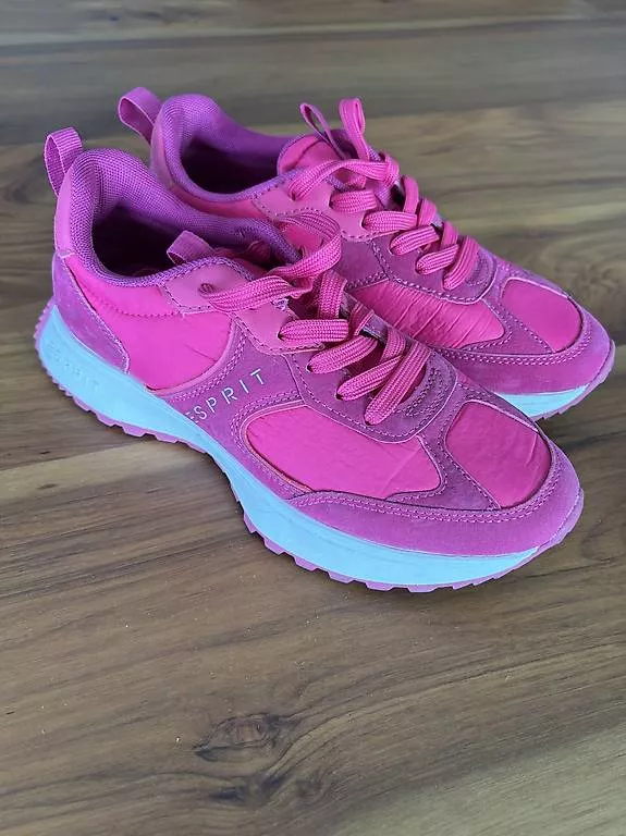 Damenschuhe: Sneaker hell 36 – Gebraucht aus Widnau von agogos 4