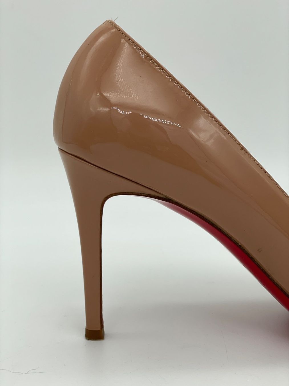 Christian Louboutin Scarpe da donna: Christian Louboutin Simple Pump EU 40 Beige – Usato da Zürich venduto da shoe_shop 4