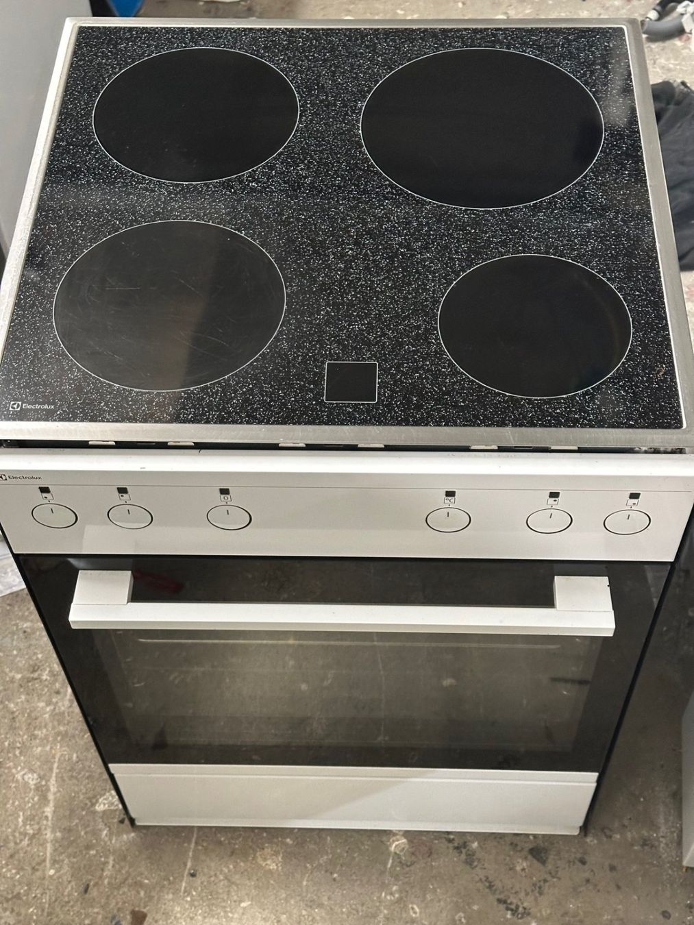 Electrolux Cucine: Backofen/Kochfeld Electrolux – Usato da Glattbrugg venduto da ani1234