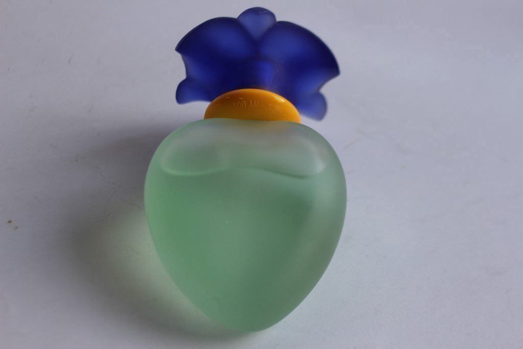 Parfum & Eau de Toilette: Parfum Pas si sage bleu Jeanne Arthes – Gebraucht aus Vandoeuvres von Dom-Tom 2