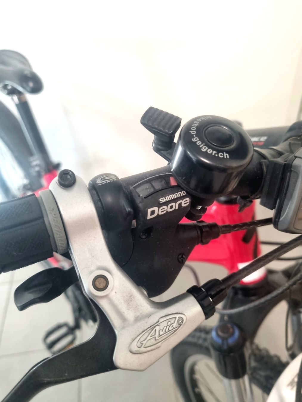 Specialized Velos: Specialized bike NP 1100.- – Gebraucht aus Balgach von  3