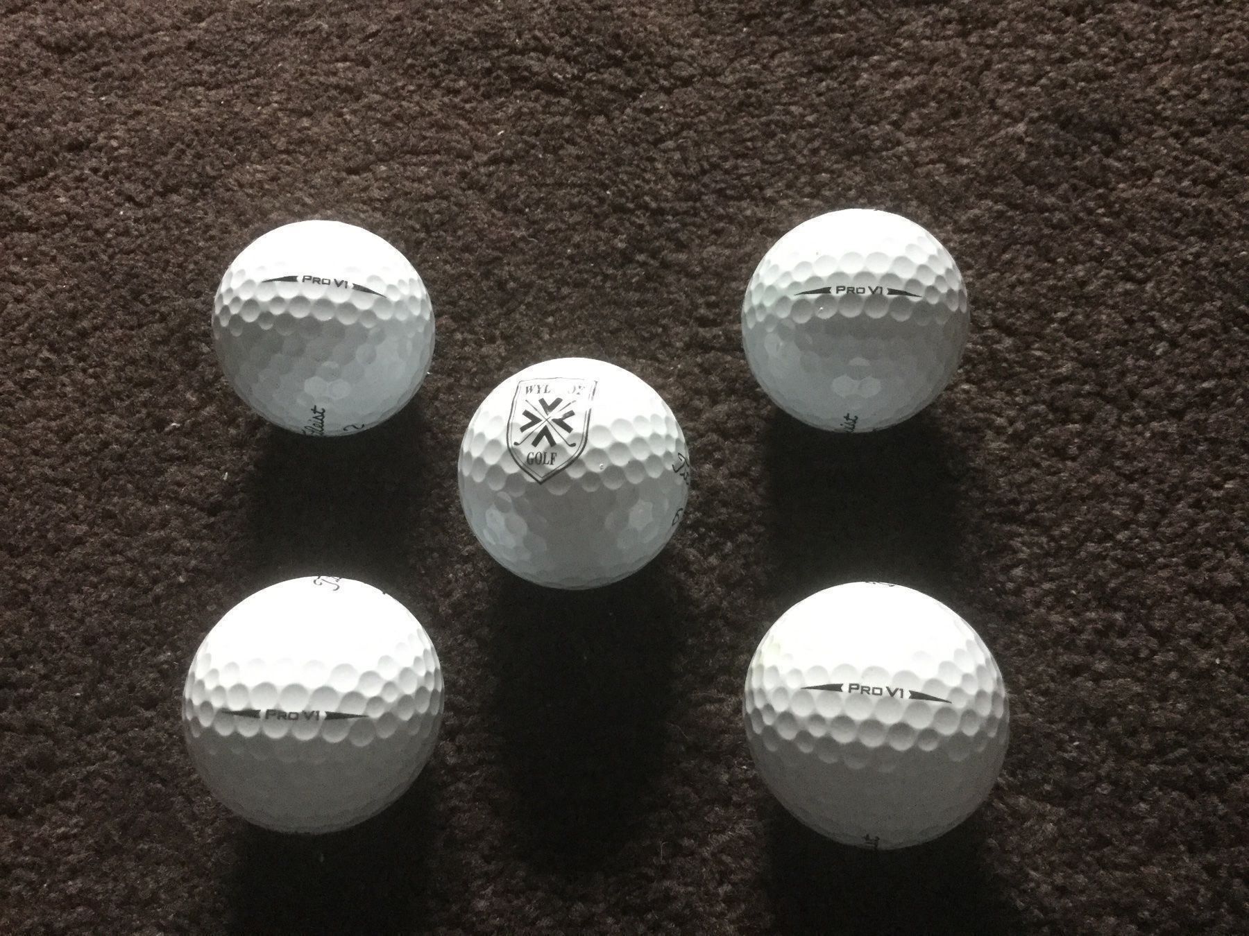 Titleist Palloni: 50 Golfbälle Titleist Pro V1 – Usato da Niederlenz venduto da wile01