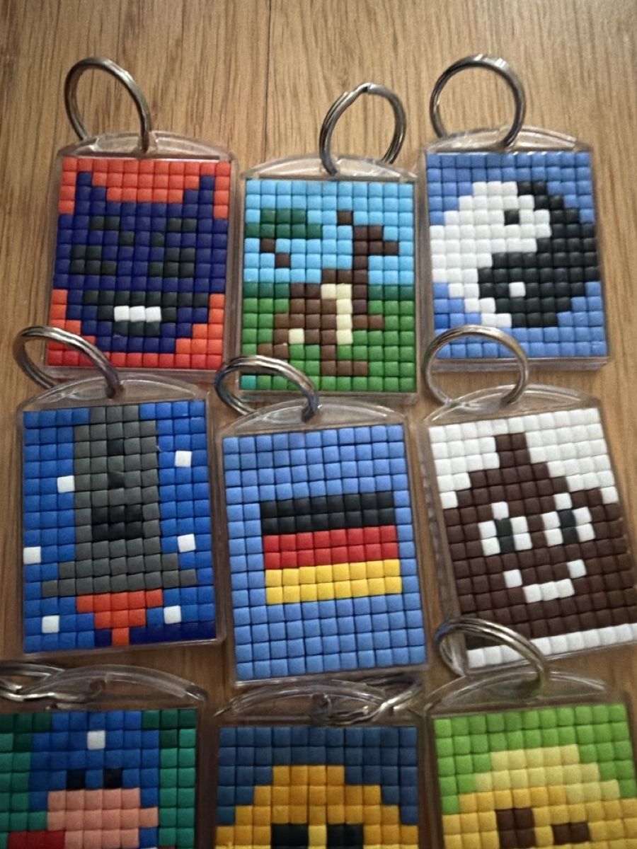 Portachiavi: Selbstgemachte Pixel schlüsselanhänger und 2 grosse pixel – Nuovo e nell'imballaggio originale da Härkingen venduto da Iceman_09 5