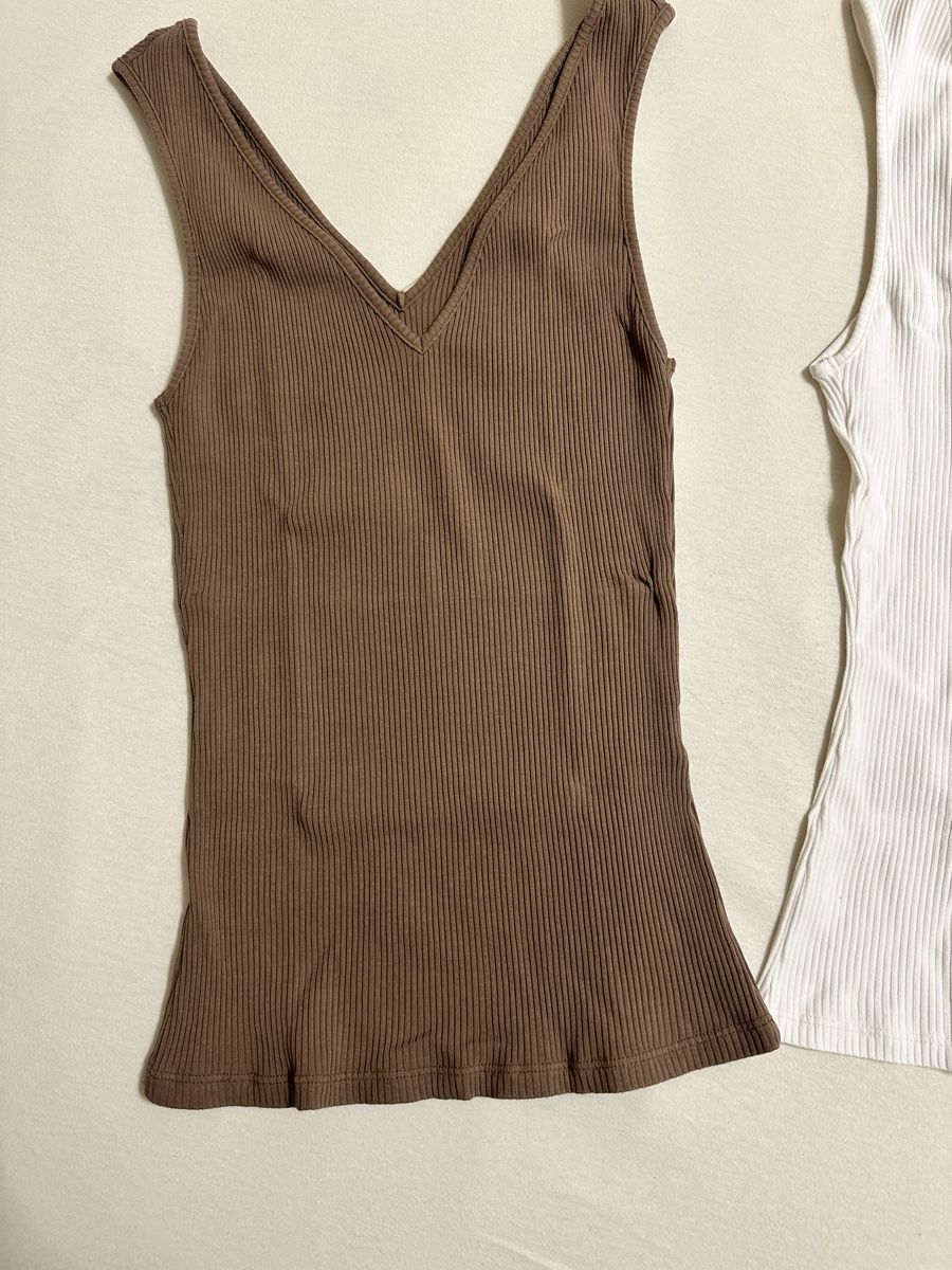 Tezenis Tops: 2 stk.Tezenis Top Gr:S,M – Neu (gemäss Beschreibung) aus Sevelen von Stopglobal. 2