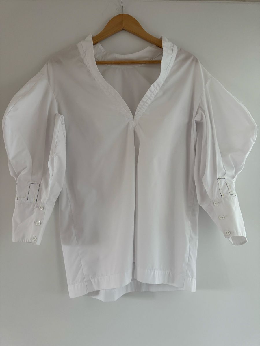 Chemisiers: Weisse Bluse mit Puffärmeln, Grösse S – D'occasion à Hombrechtikon par mha_m5kx