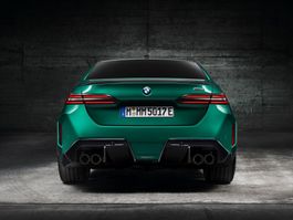 Original BMW M5 G90 Heckdiffusor 