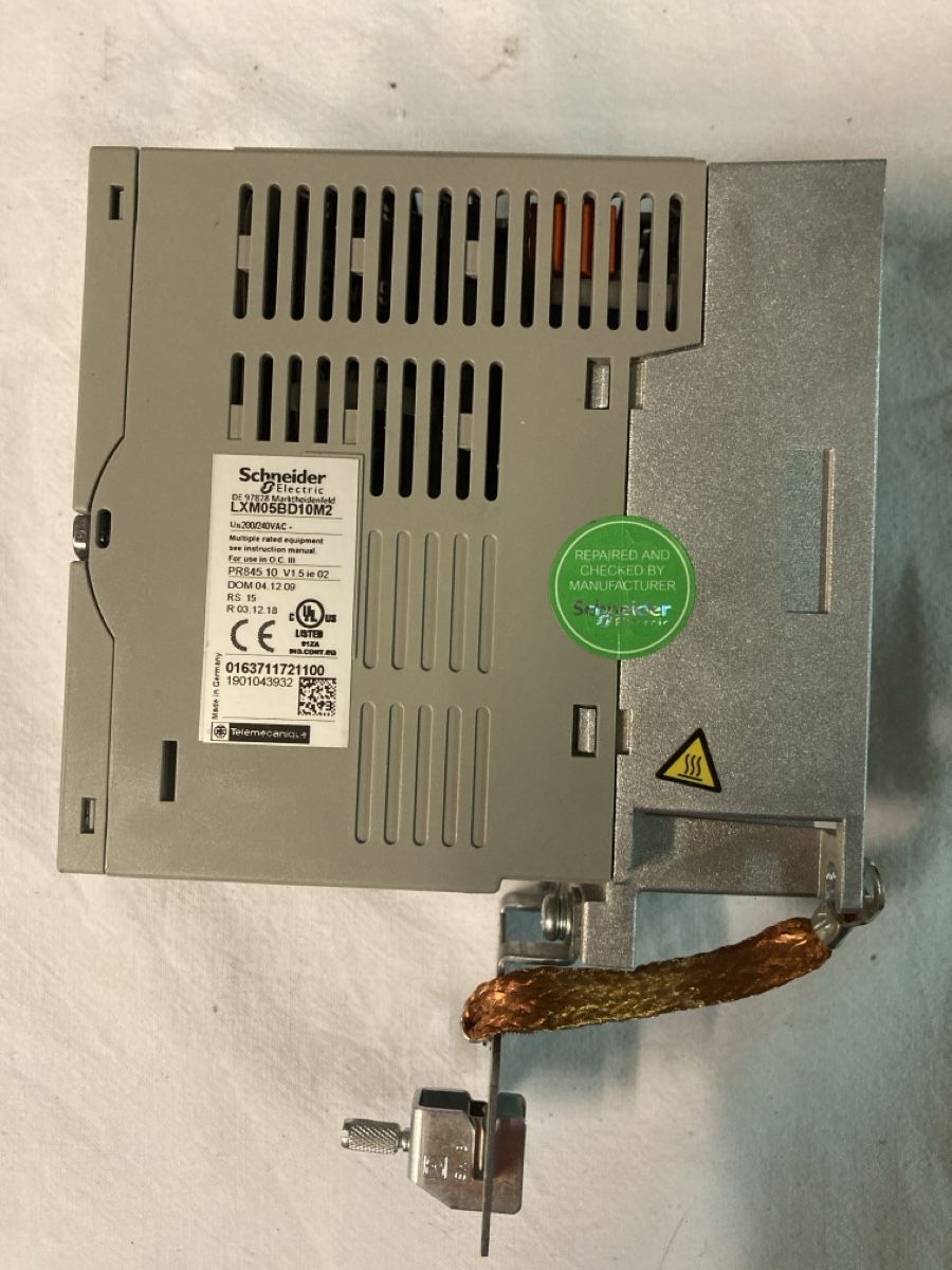 Schneider Componenti elettronici: Servoumrichter Schneider Electric LXM05BD10M2 – Usato da Rothrist venduto da Seafarer68 3